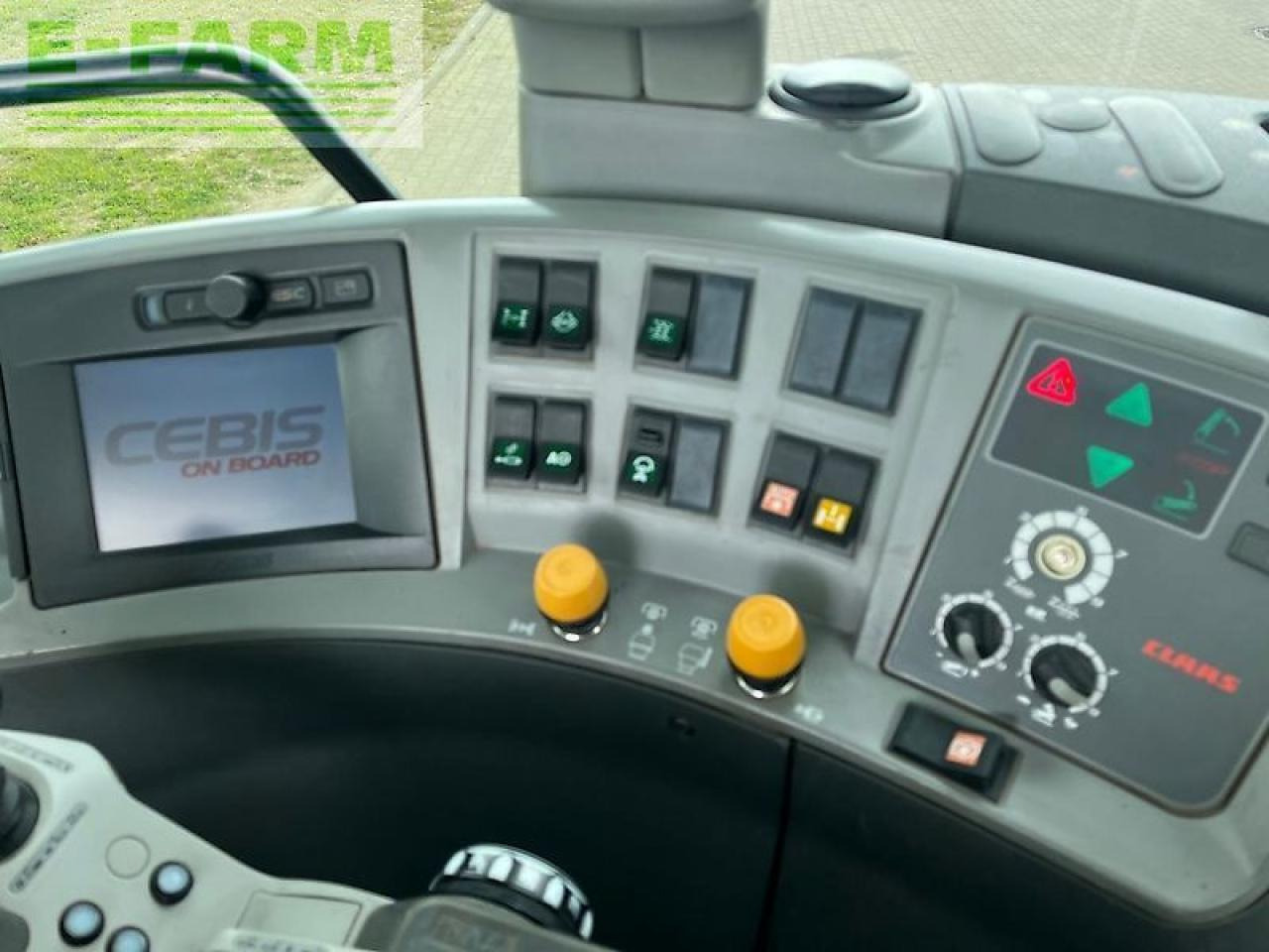 Tractor CLAAS axion 850 cebis