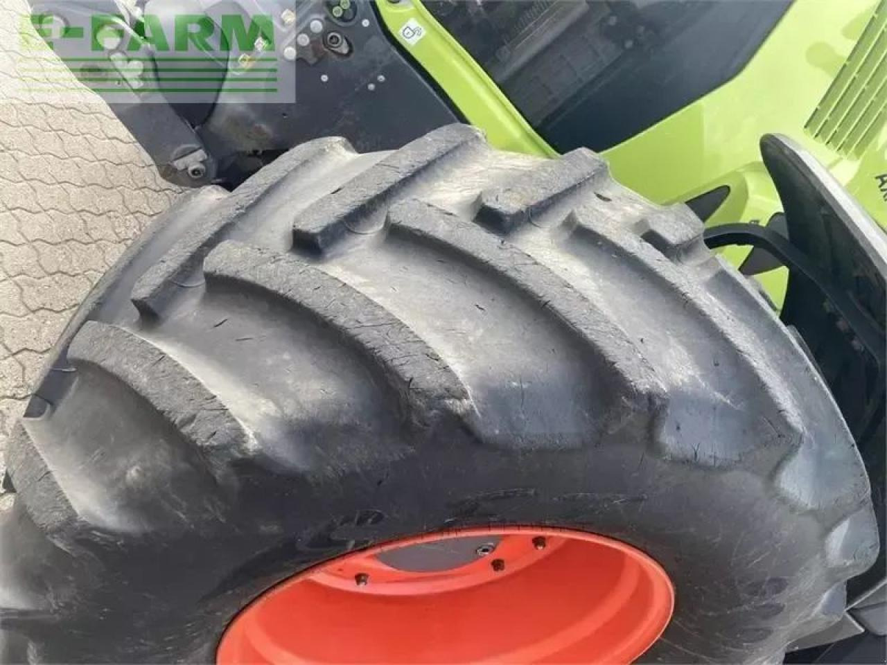 Tractor CLAAS axion 850 cis+