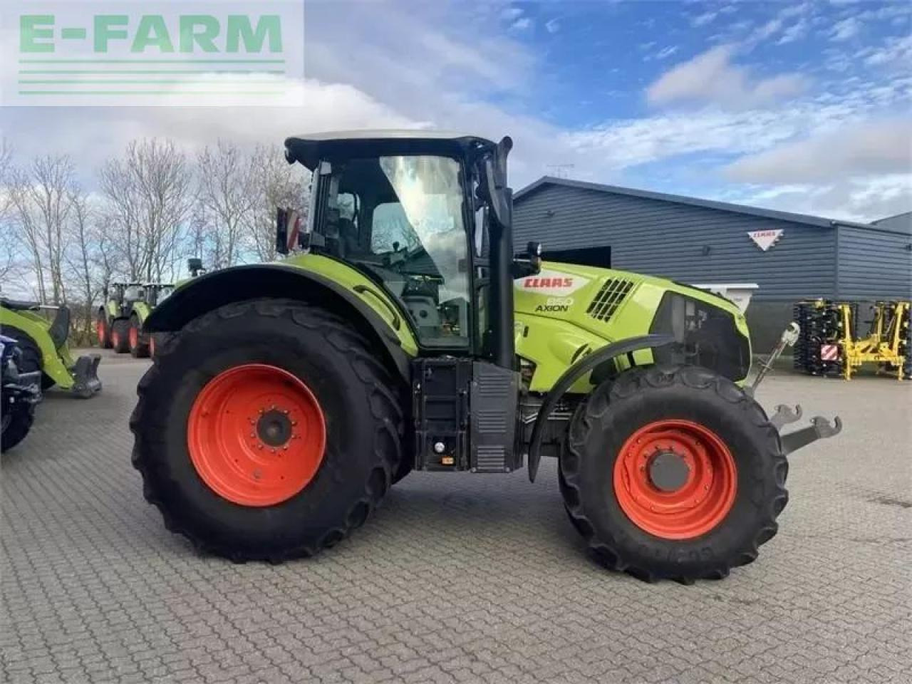 Tractor CLAAS axion 850 cis+