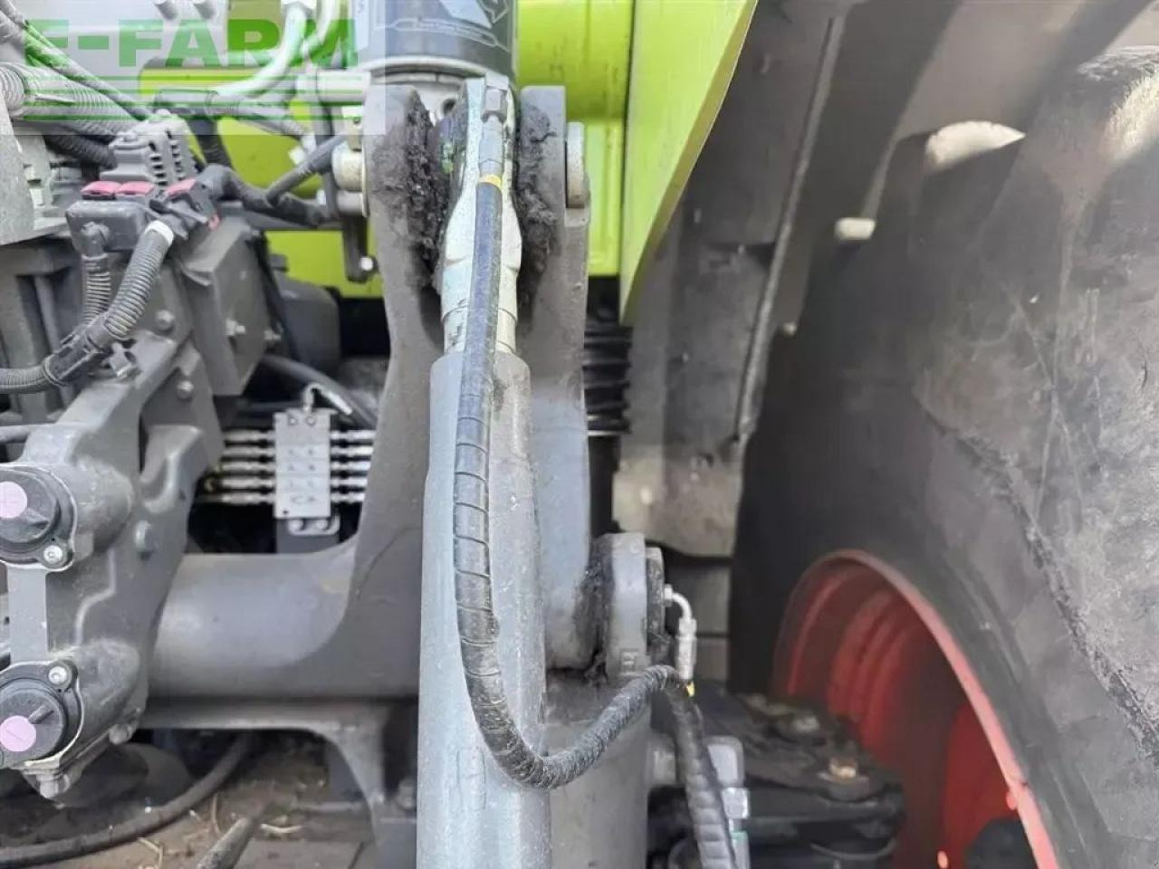 Tractor CLAAS axion 850 cmatic CMATIC