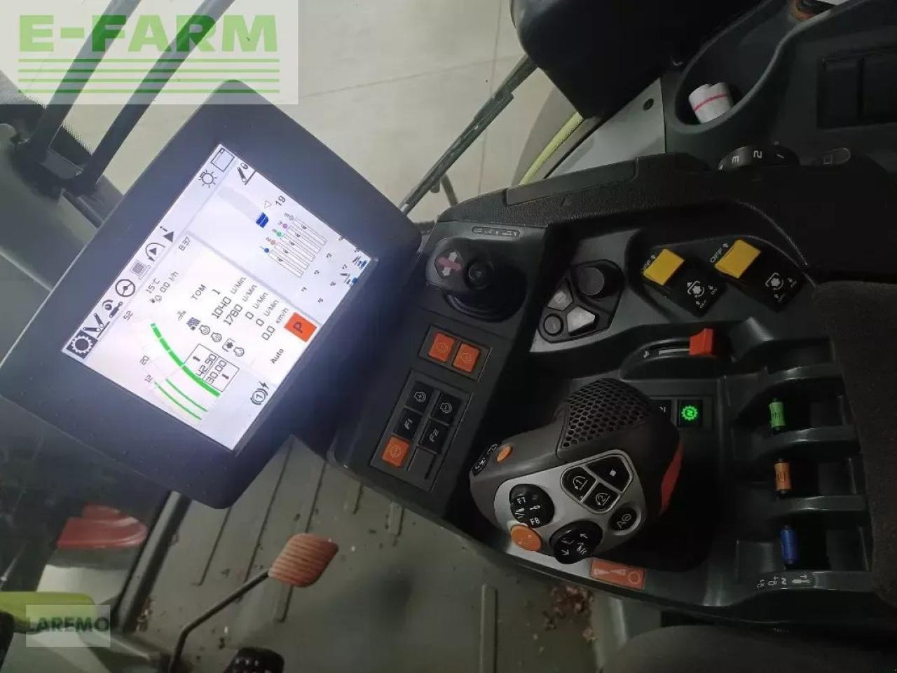 Tractor CLAAS axion 850 cmatic cebis CMATIC CEBIS