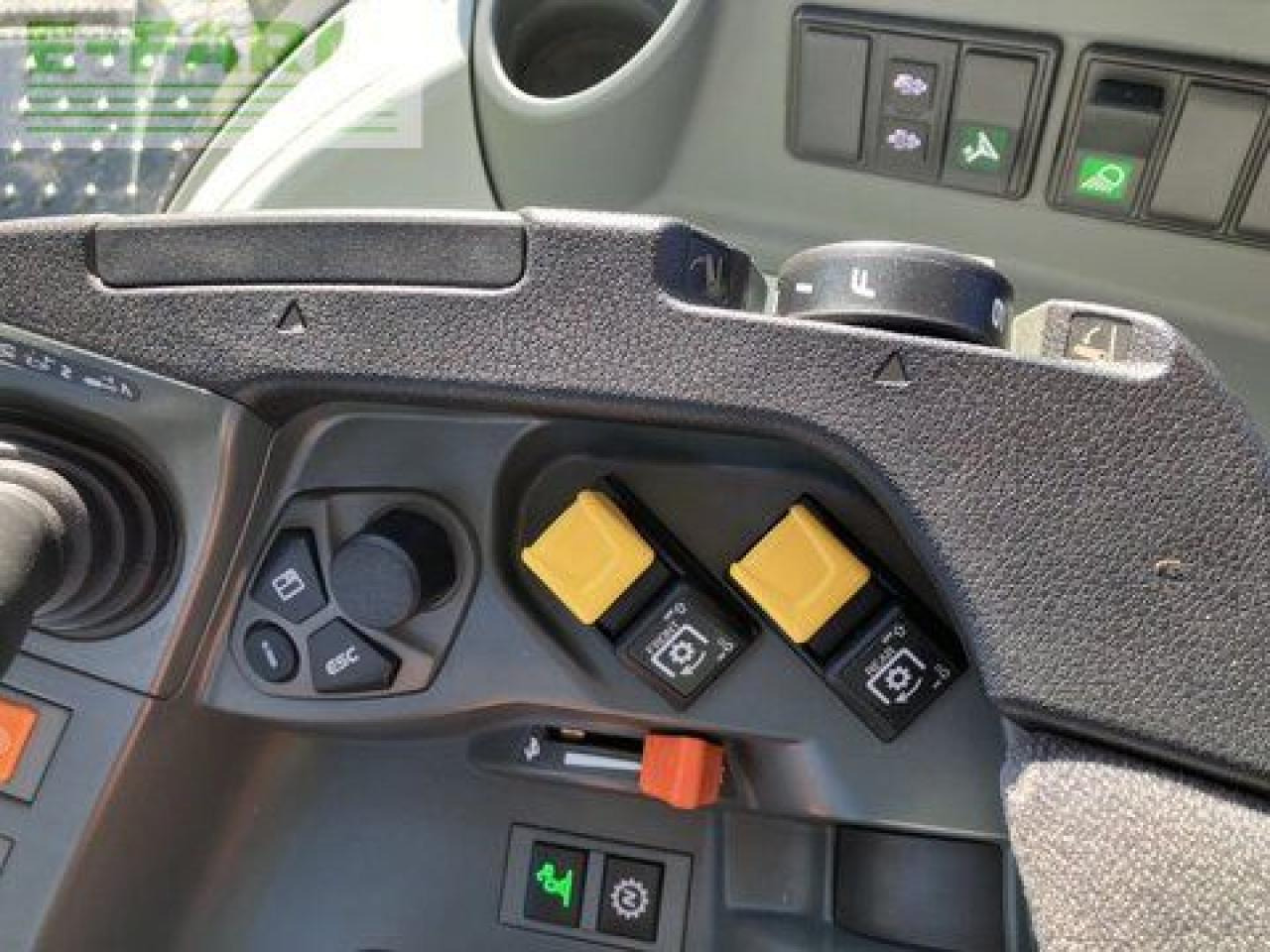 Tractor CLAAS axion 850 cmatic cebis CMATIC CEBIS