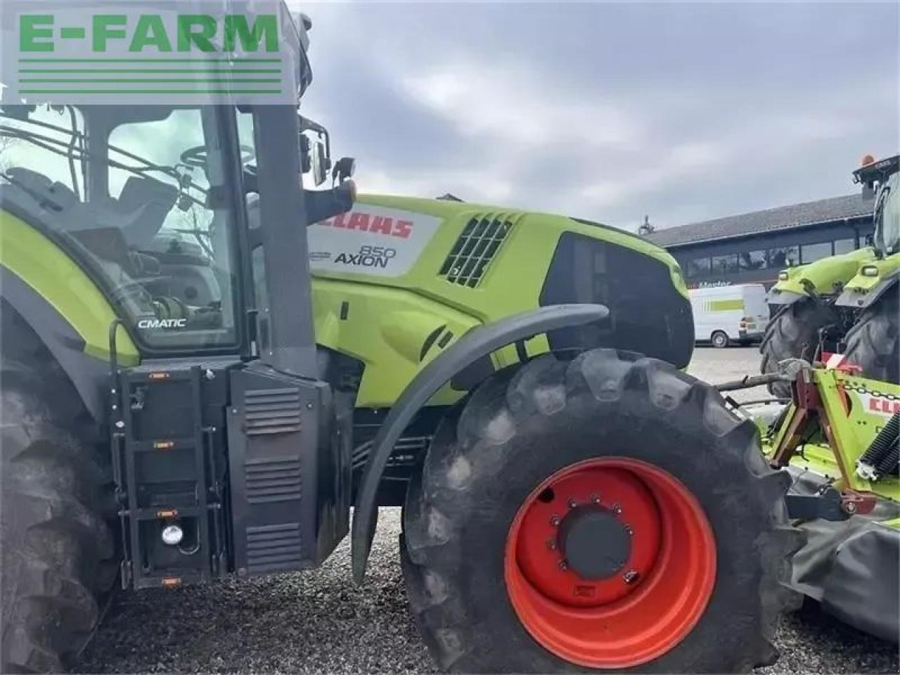 Tractor CLAAS axion 850 cmatic nye dæk CMATIC