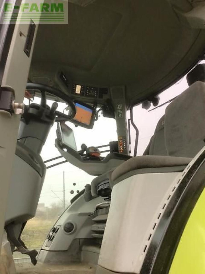 Tractor CLAAS axion 870