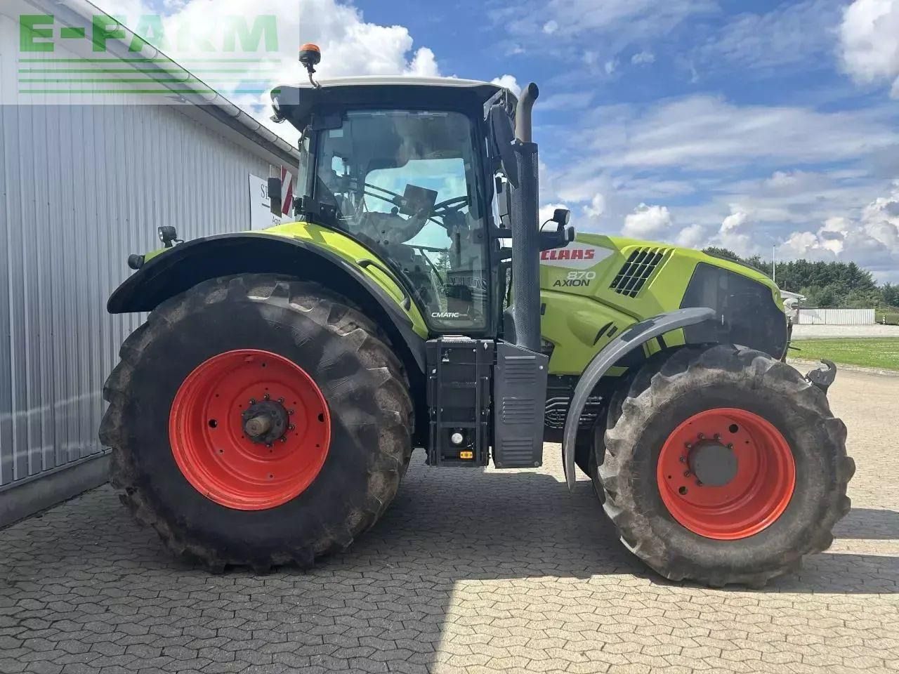 Tractor CLAAS axion 870