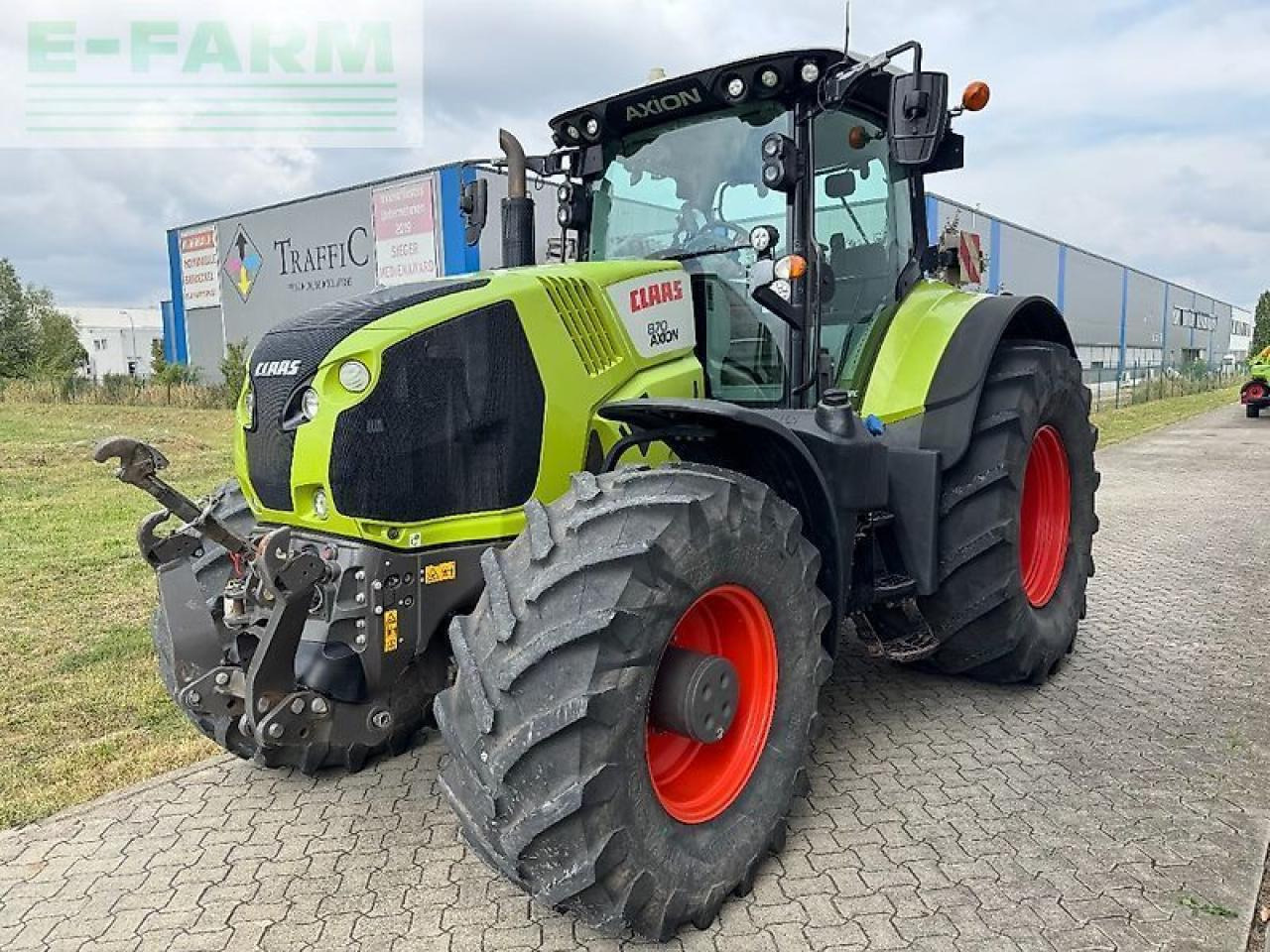 Tractor CLAAS axion 870