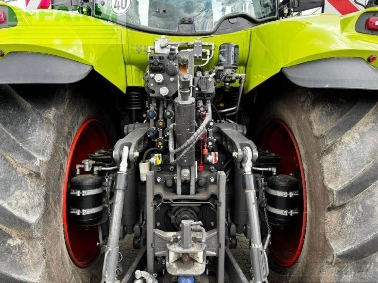 Tractor CLAAS axion 870