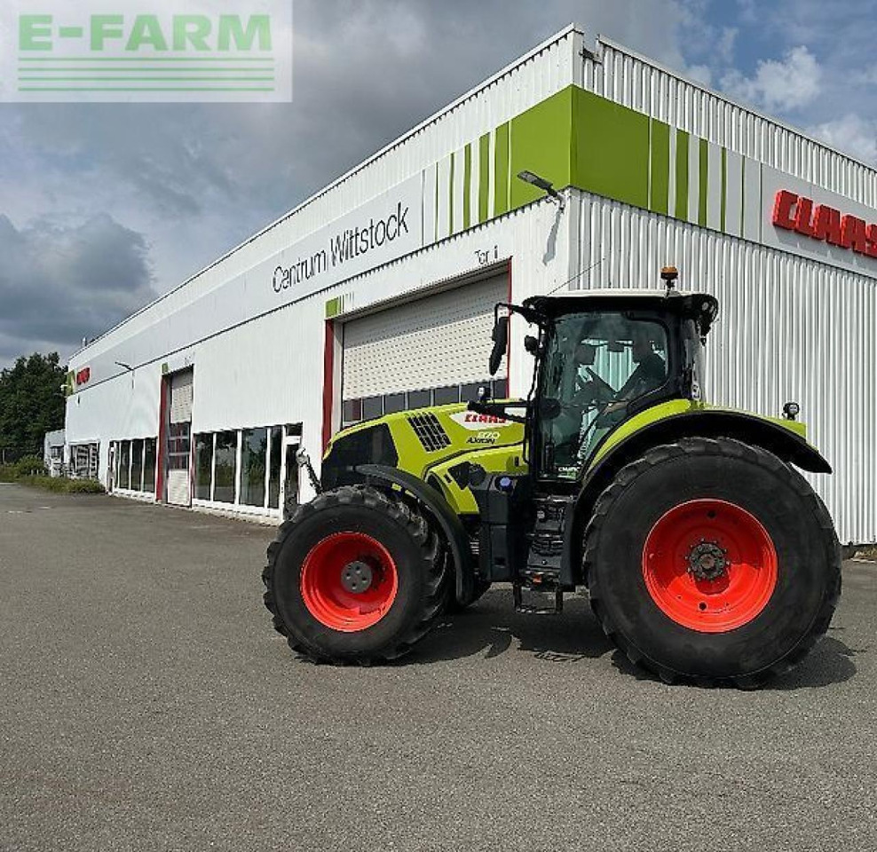 Tractor CLAAS axion 870