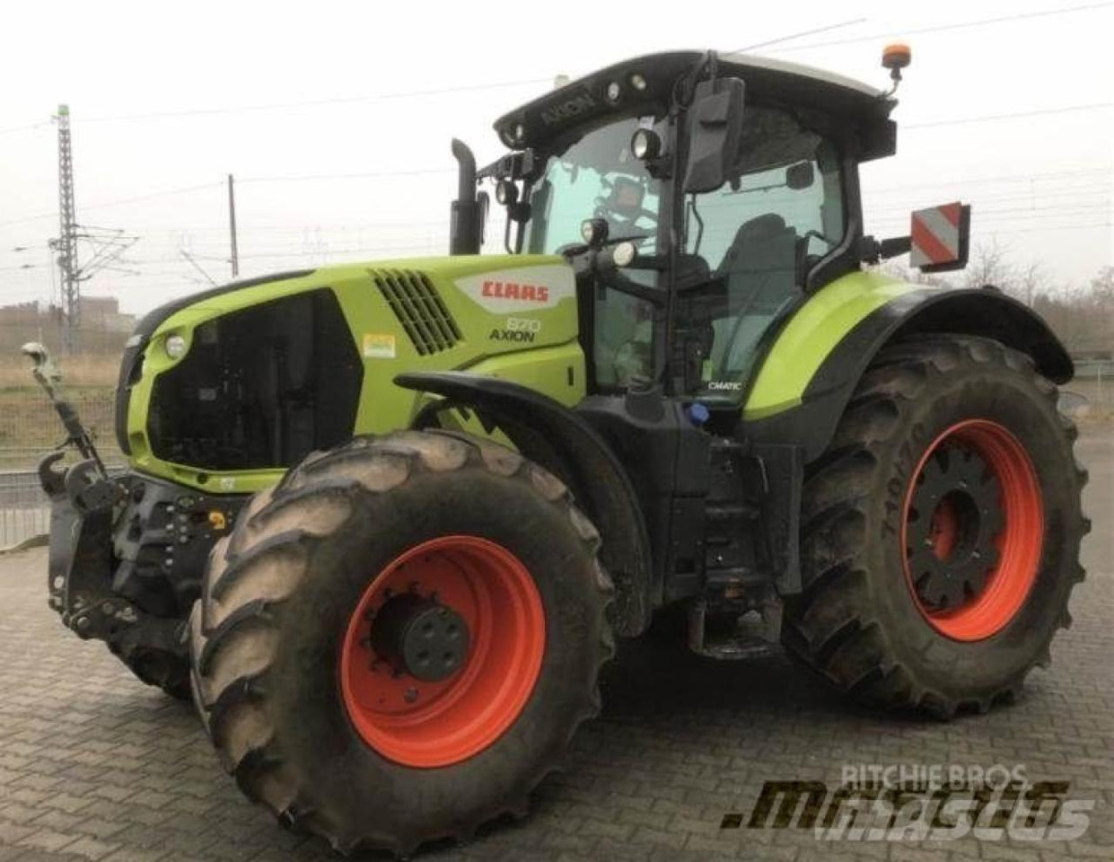 Tractor CLAAS axion 870