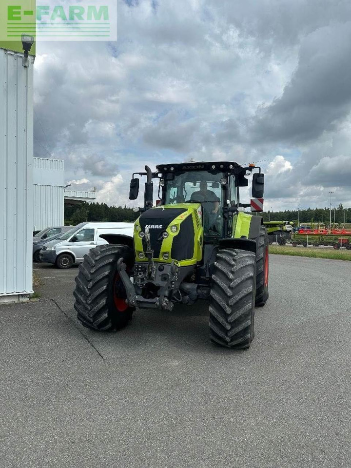 Tractor CLAAS axion 870