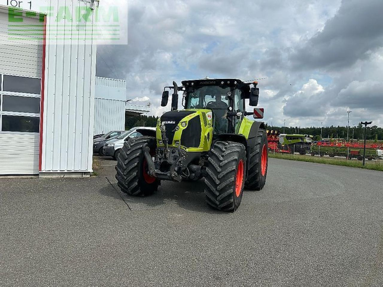 Tractor CLAAS axion 870