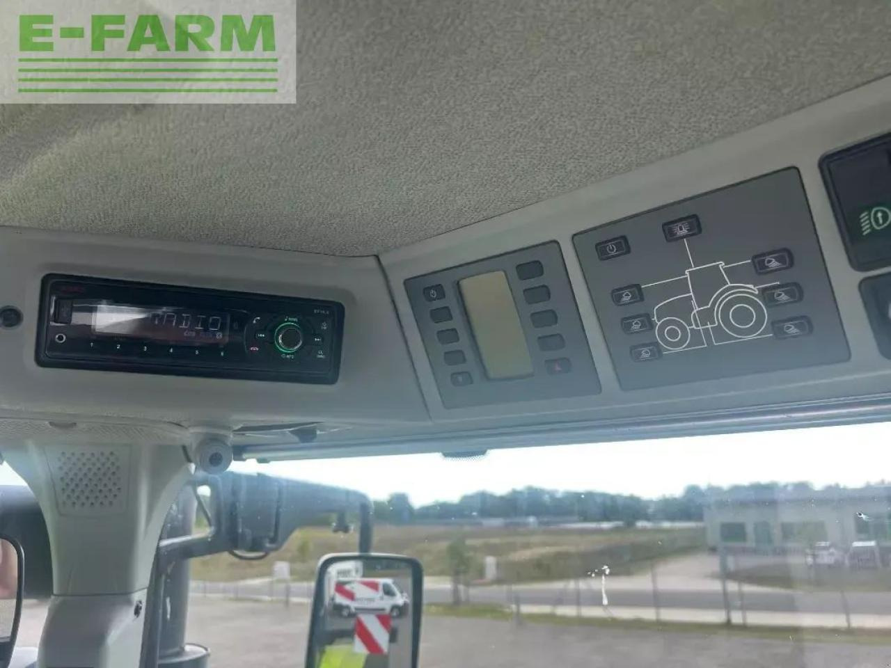 Tractor CLAAS axion 870