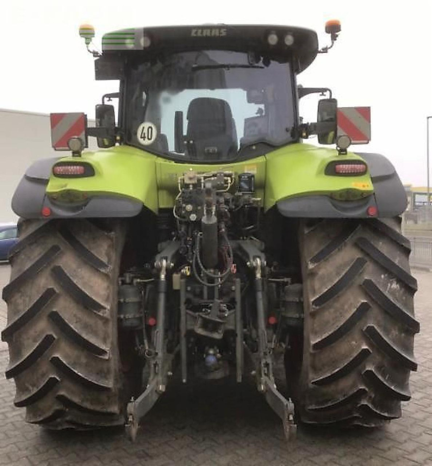 Tractor CLAAS axion 870