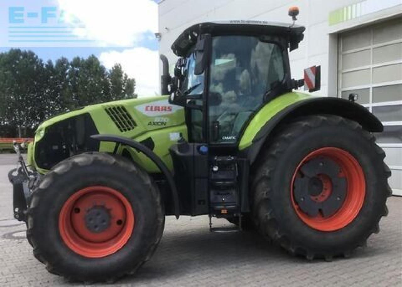 Tractor CLAAS axion 870