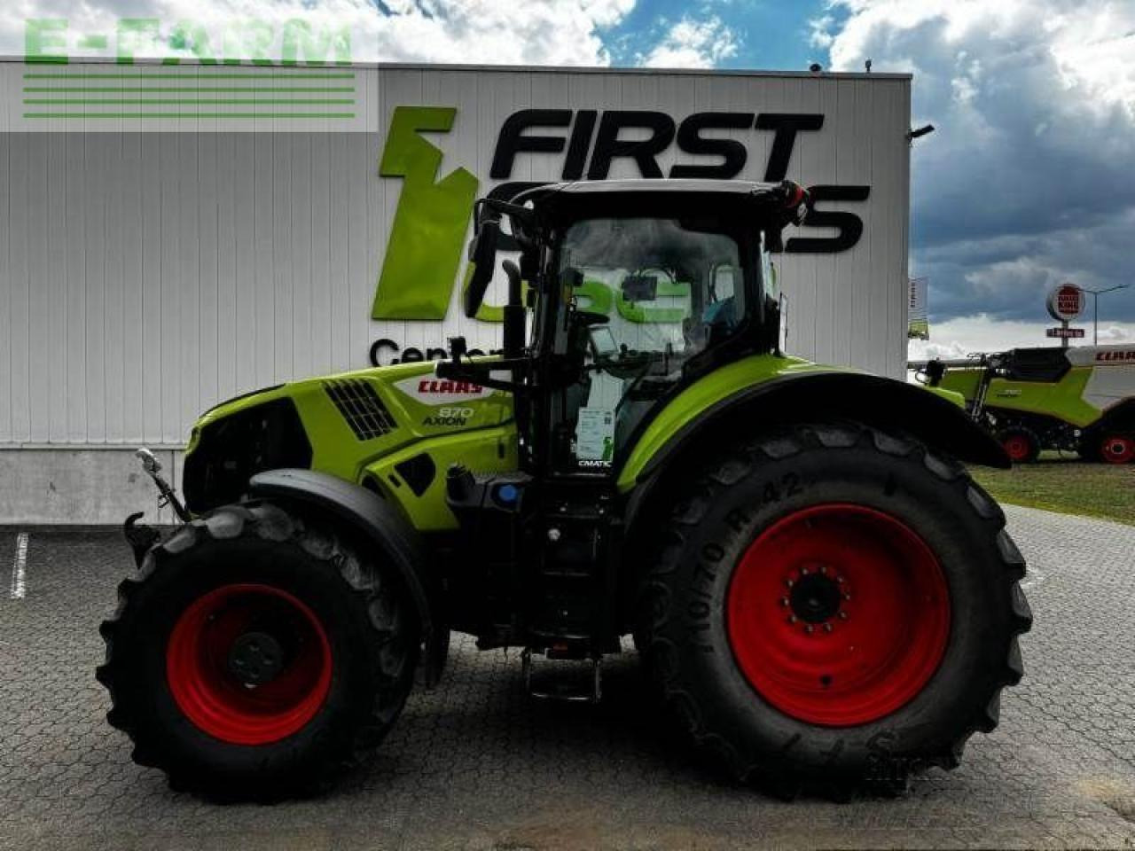 Tractor CLAAS axion 870