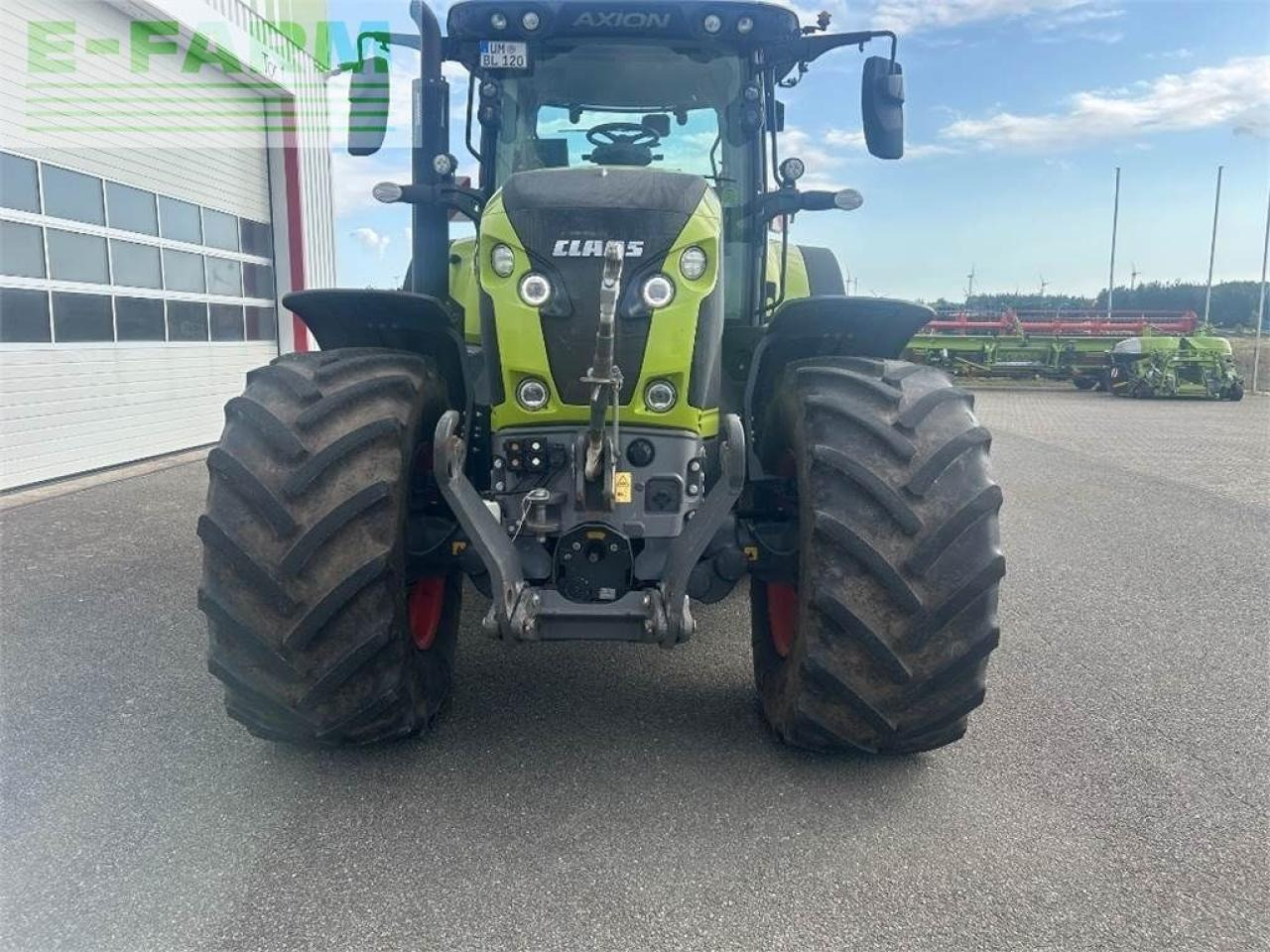 Tractor CLAAS axion 870