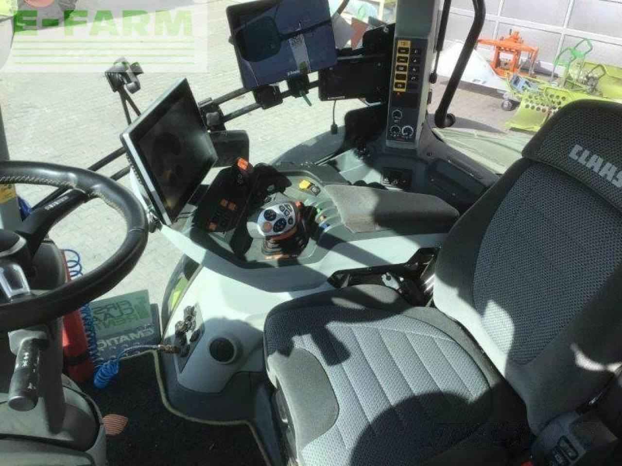 Tractor CLAAS axion 870