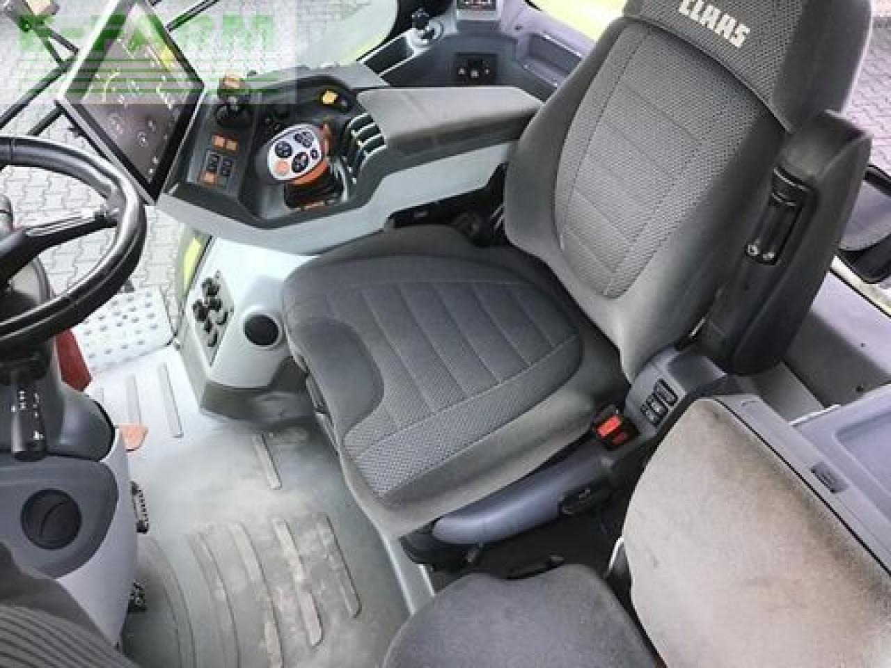 Tractor CLAAS axion 870