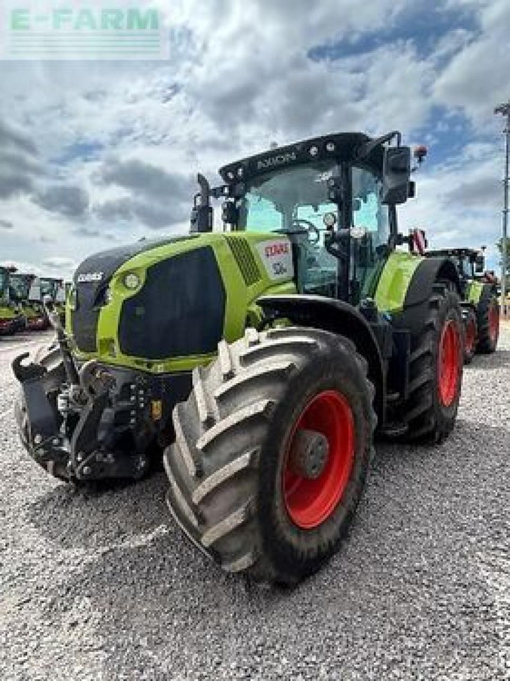 Tractor CLAAS axion 870
