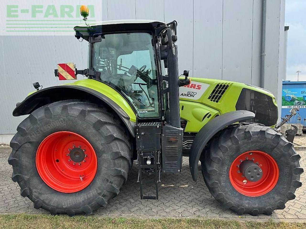 Tractor CLAAS axion 870