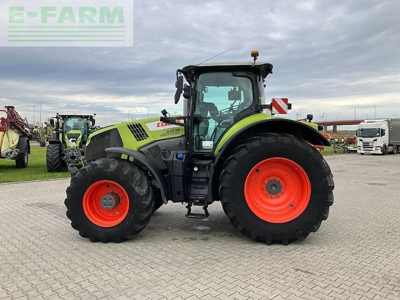 Tractor CLAAS axion 870