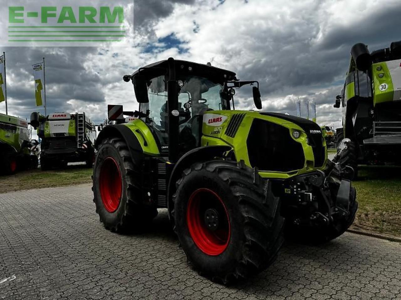 Tractor CLAAS axion 870