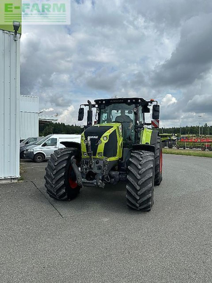 Tractor CLAAS axion 870