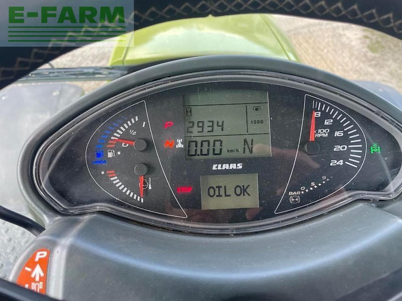 Tractor CLAAS axion 870