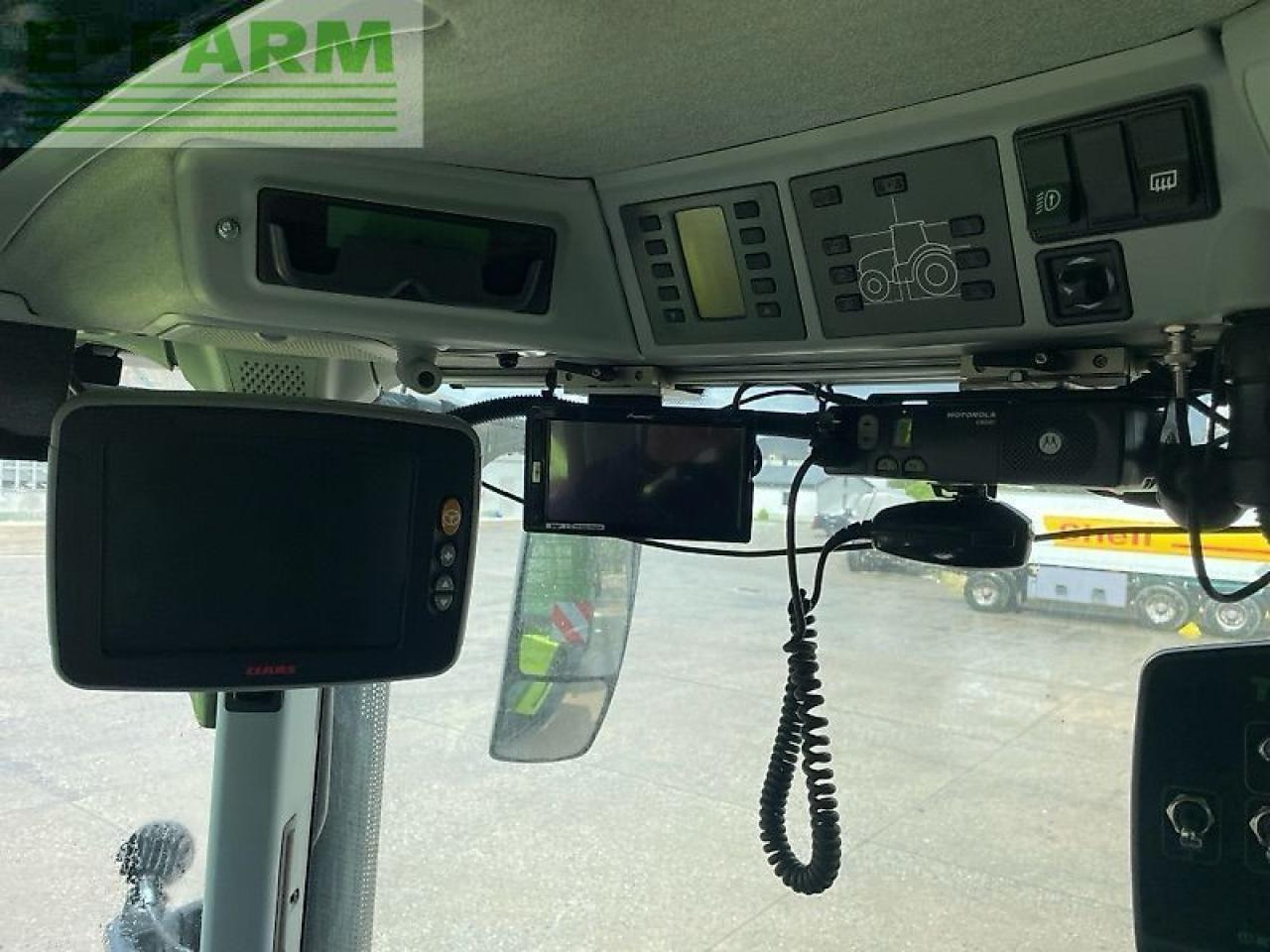 Tractor CLAAS axion 870