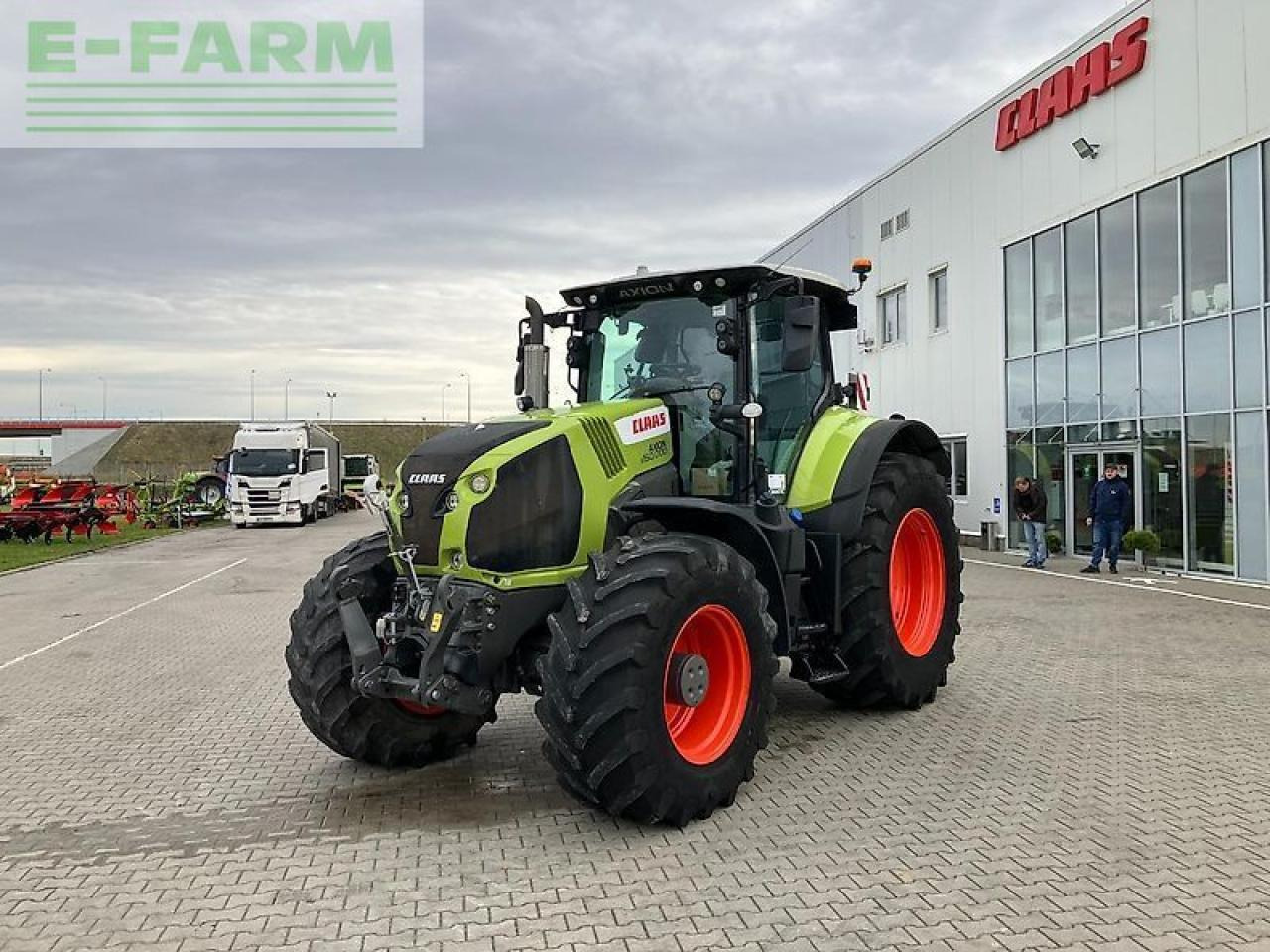 Tractor CLAAS axion 870
