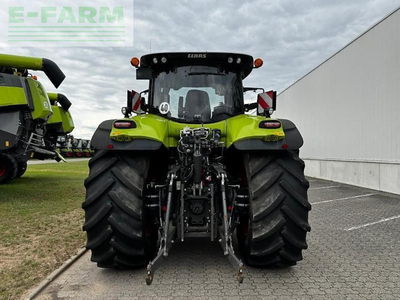 Tractor CLAAS axion 870