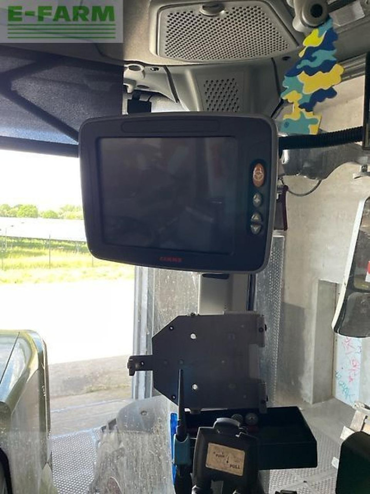 Tractor CLAAS axion 870