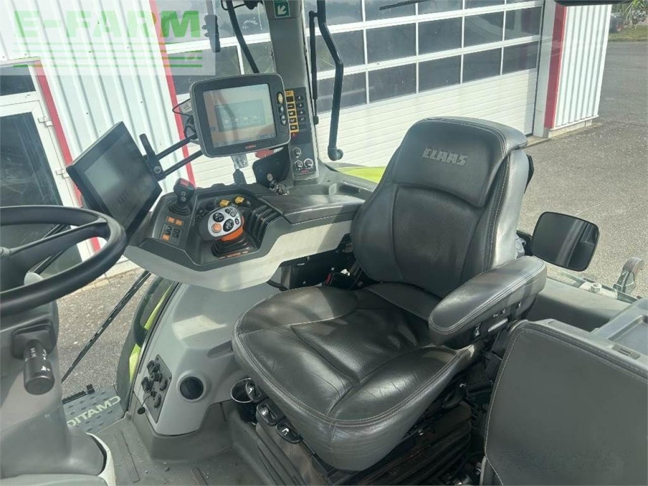 Tractor CLAAS axion 870