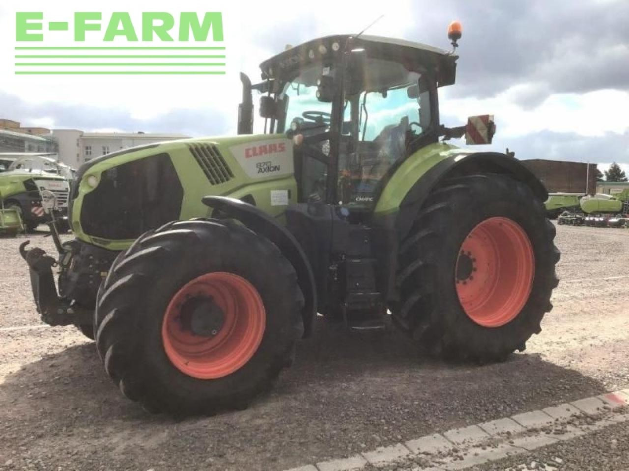 Tractor CLAAS axion 870 c-matic