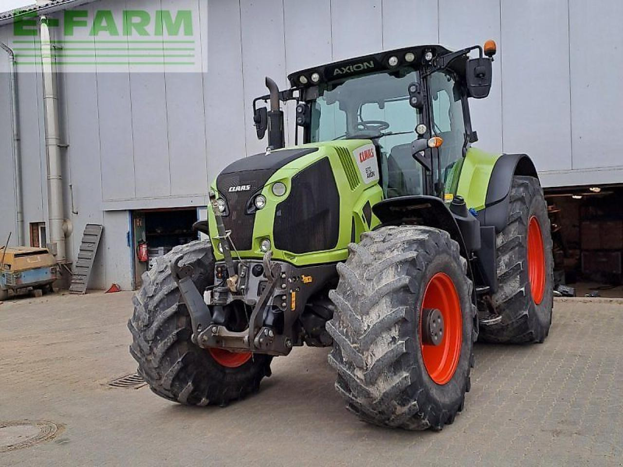 Tractor CLAAS axion 870 c-matic CMATIC