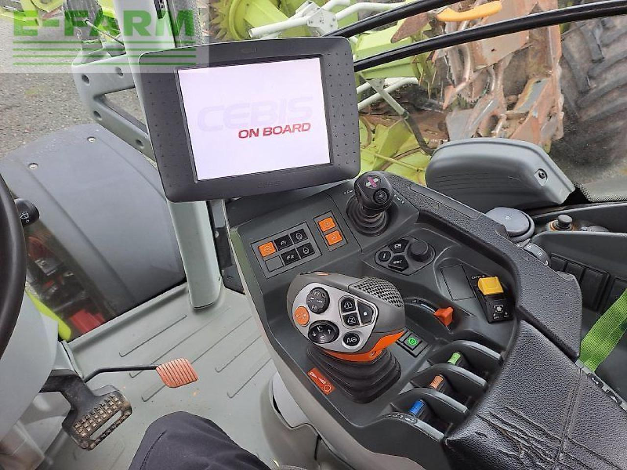 Tractor CLAAS axion 870 c-matic CMATIC