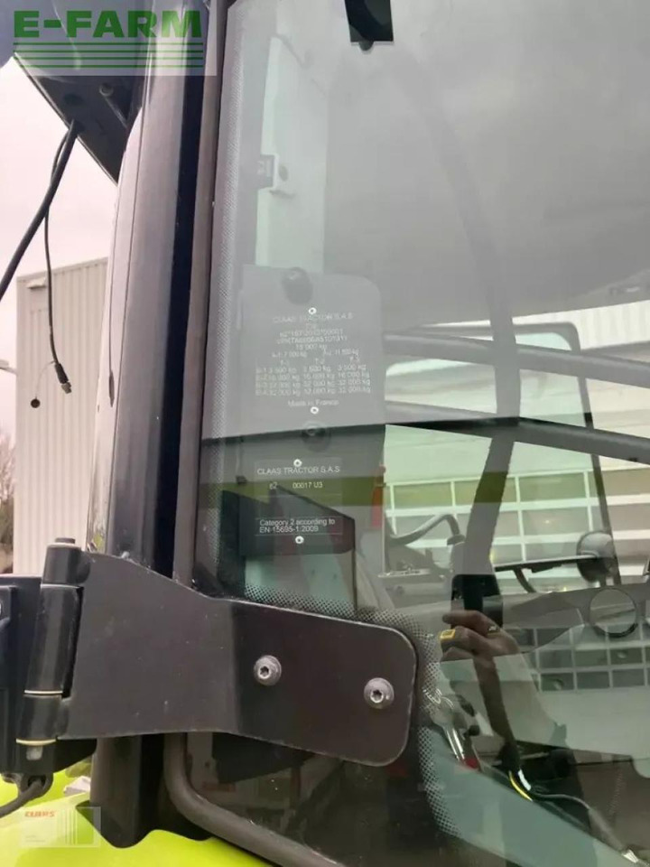 Tractor CLAAS axion 870 cmatic