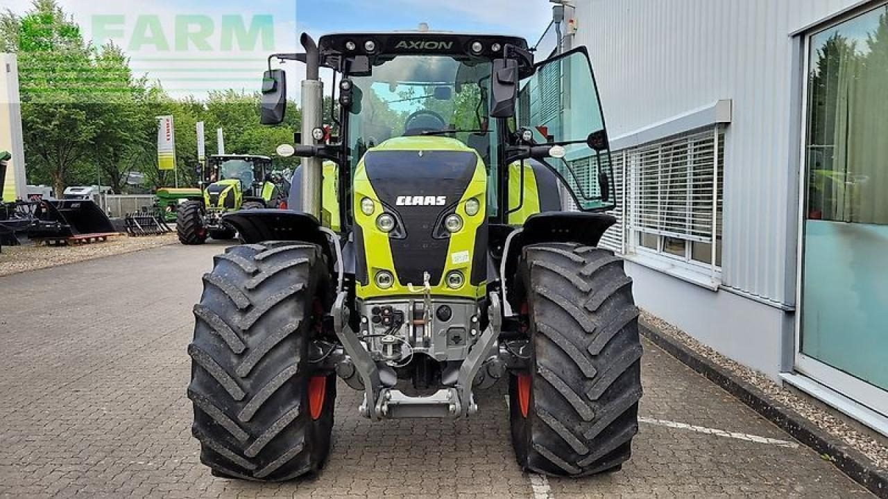 Tractor CLAAS axion 870 cmatic