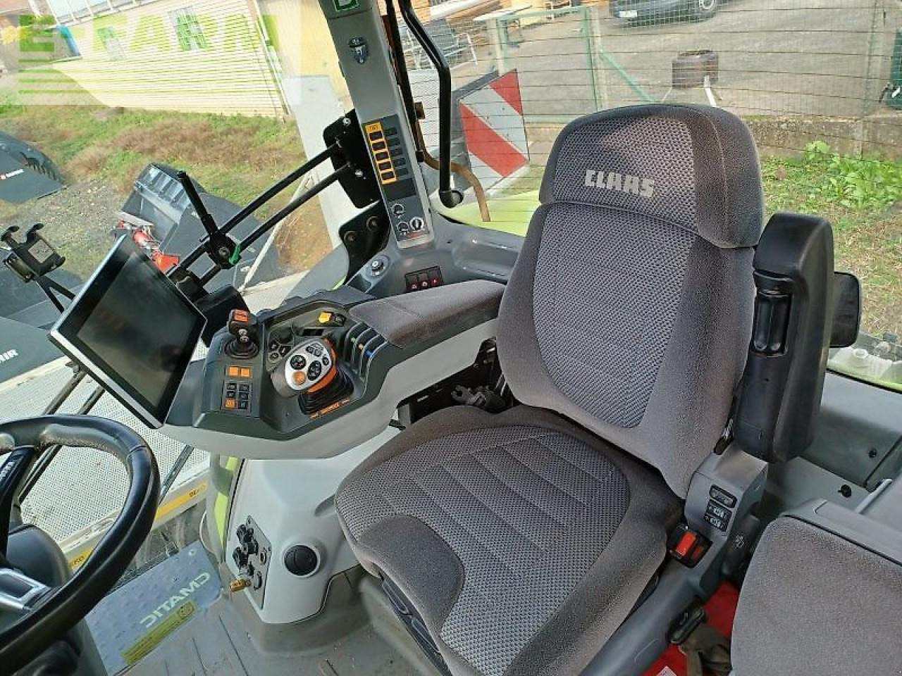 Tractor CLAAS axion 870 cmatic