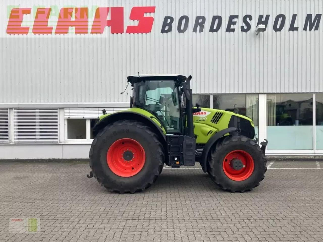 Tractor CLAAS axion 870 cmatic