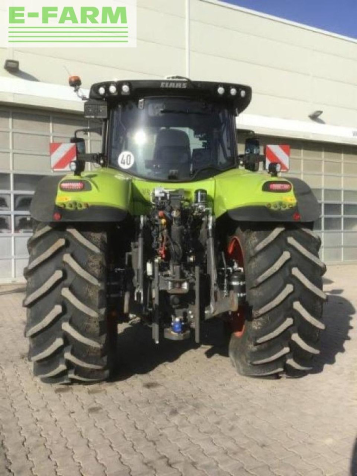 Tractor CLAAS axion 870 cmatic
