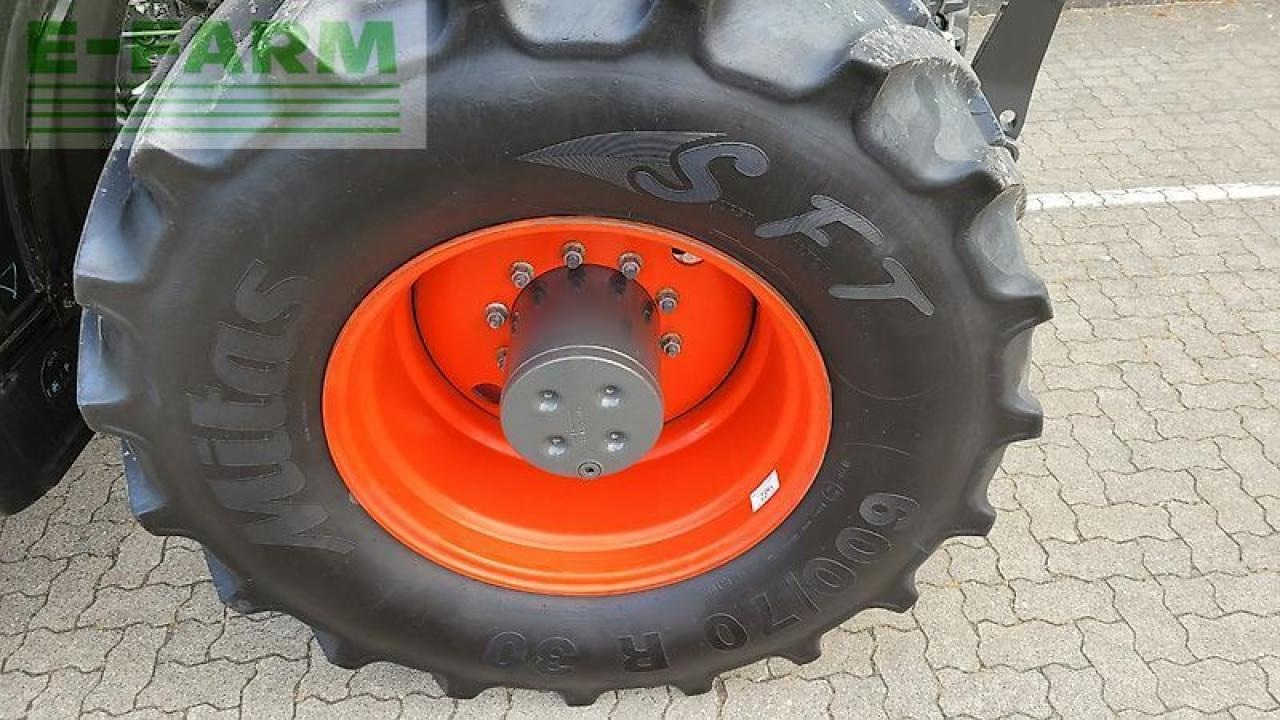 Tractor CLAAS axion 870 cmatic