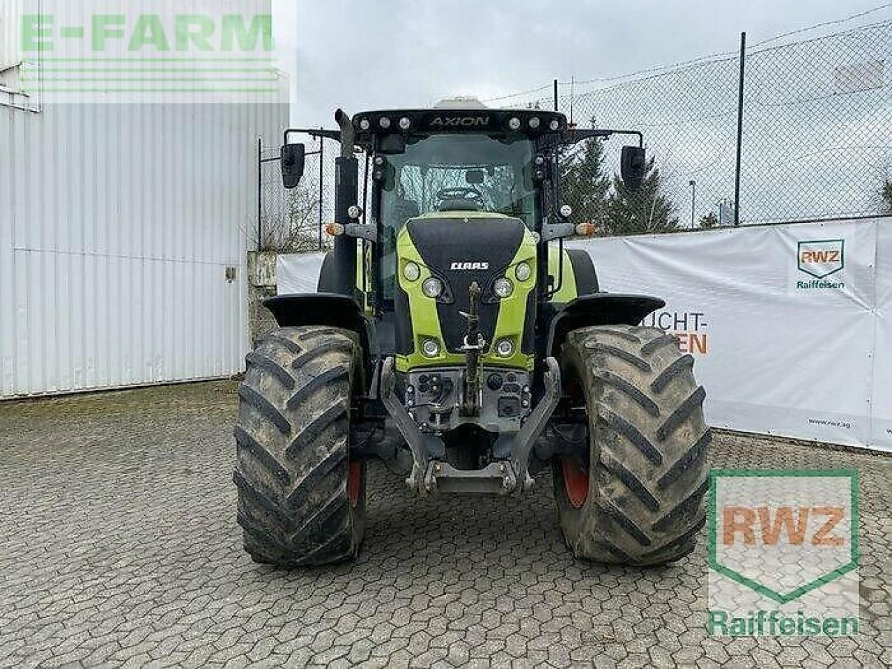Tractor CLAAS axion 870 cmatic CMATIC