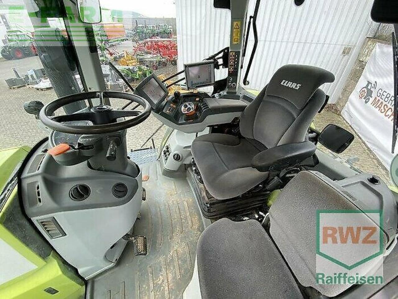 Tractor CLAAS axion 870 cmatic CMATIC