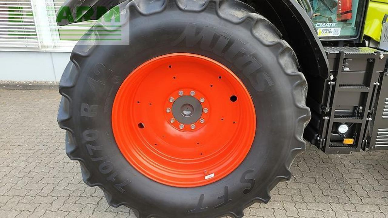 Tractor CLAAS axion 870 cmatic CMATIC