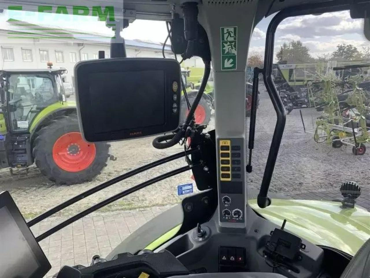 Tractor CLAAS axion 870 cmatic cebis CMATIC CEBIS
