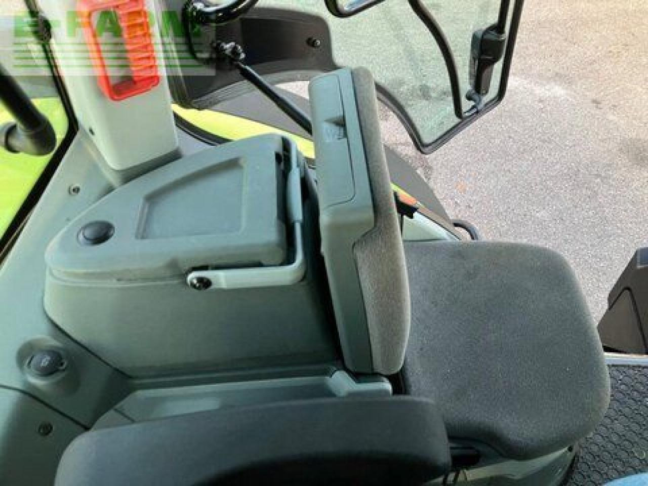 Tractor CLAAS axion 870 cmatic cebis CMATIC CEBIS