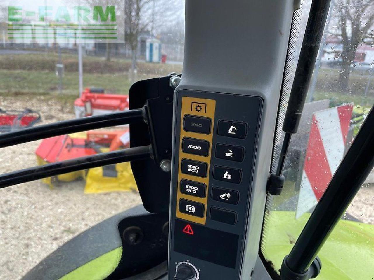 Tractor CLAAS axion 870 cmatic cebis CMATIC CEBIS