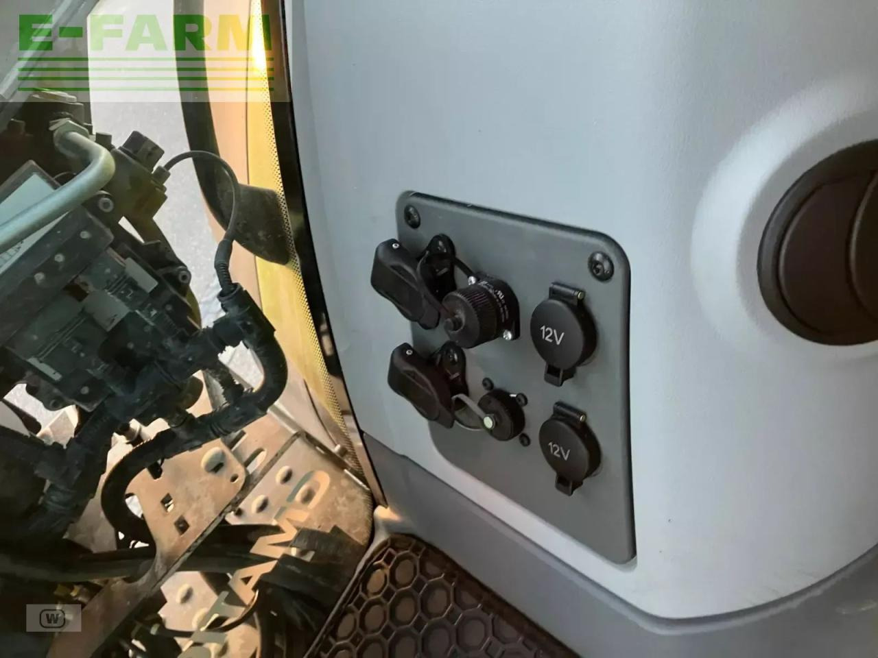 Tractor CLAAS axion 870 cmatic cebis CMATIC CEBIS