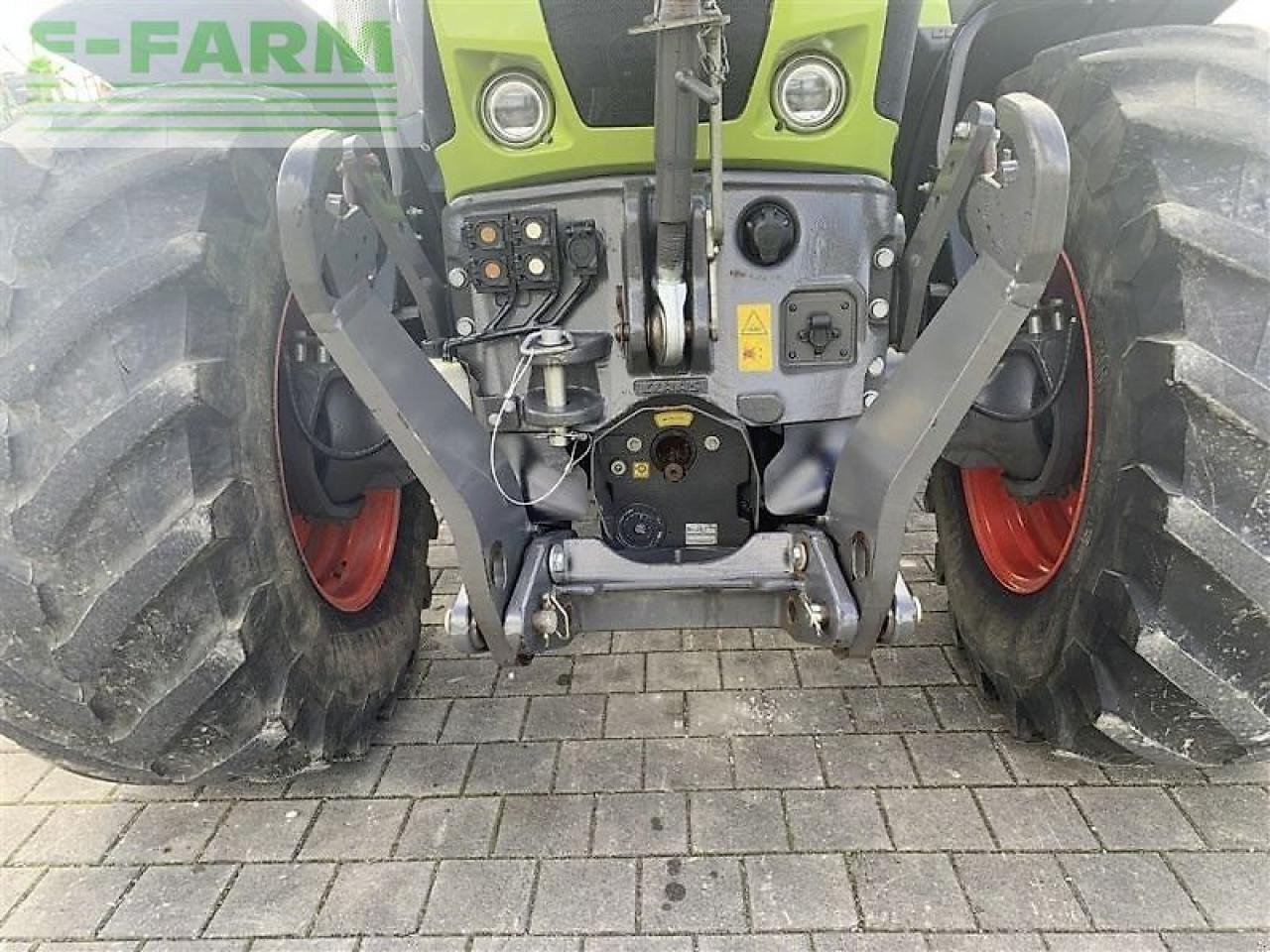 Tractor CLAAS axion 870 cmatic cebis CMATIC CEBIS